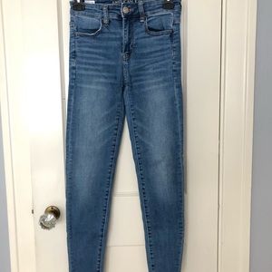 AE Jeans